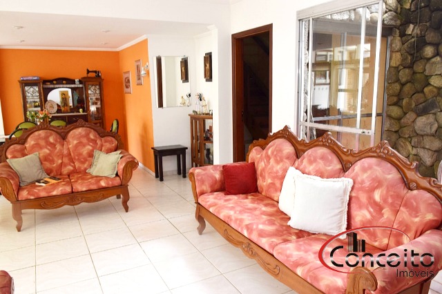 Maravilhosa Casa com 8 suítes!