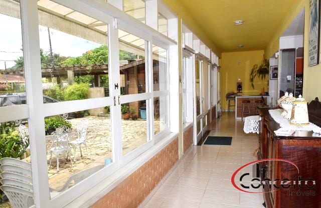 Maravilhosa Casa com 8 suítes!