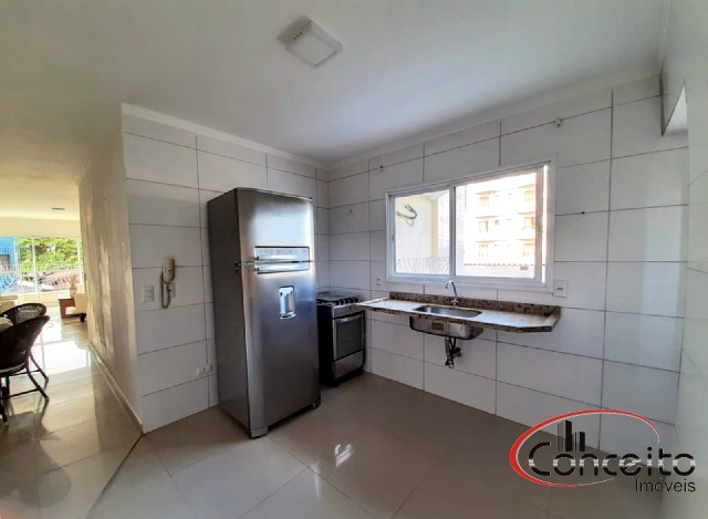 Amplo apartamento com 3 dormitórios!