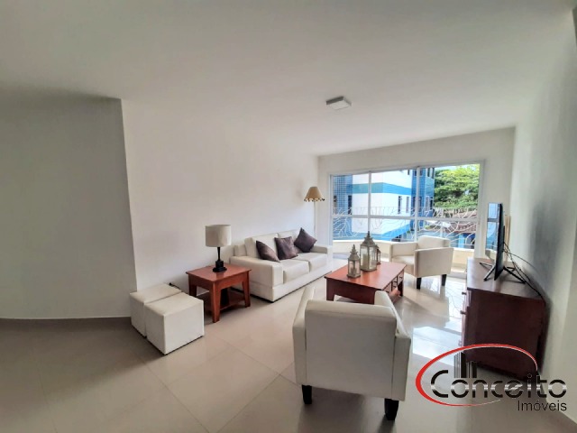 Amplo apartamento com 3 dormitórios!