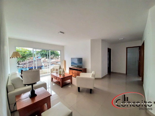Amplo apartamento com 3 dormitórios!