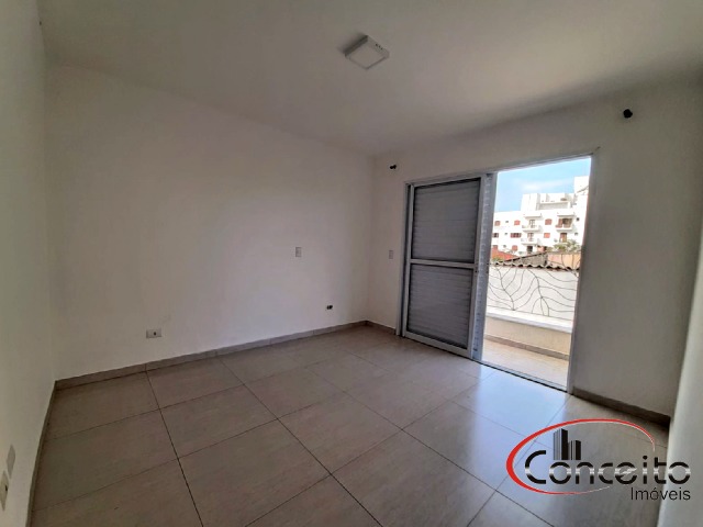 Amplo apartamento com 3 dormitórios!