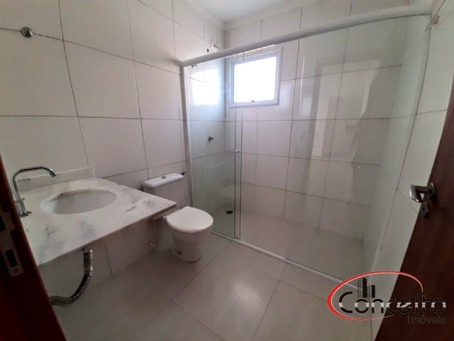Amplo apartamento com 3 dormitórios!