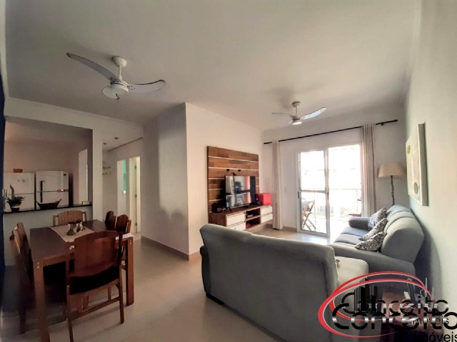 Apartamento com 3 dormitórios Próximo da Praia!