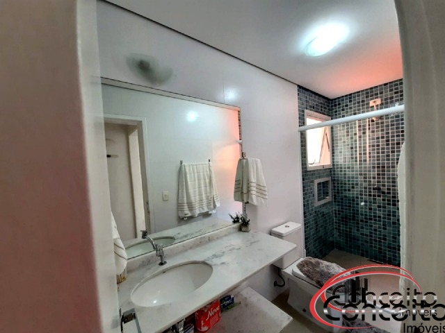 Apartamento com 3 dormitórios Próximo da Praia!
