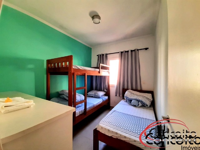 Apartamento com 3 dormitórios Próximo da Praia!