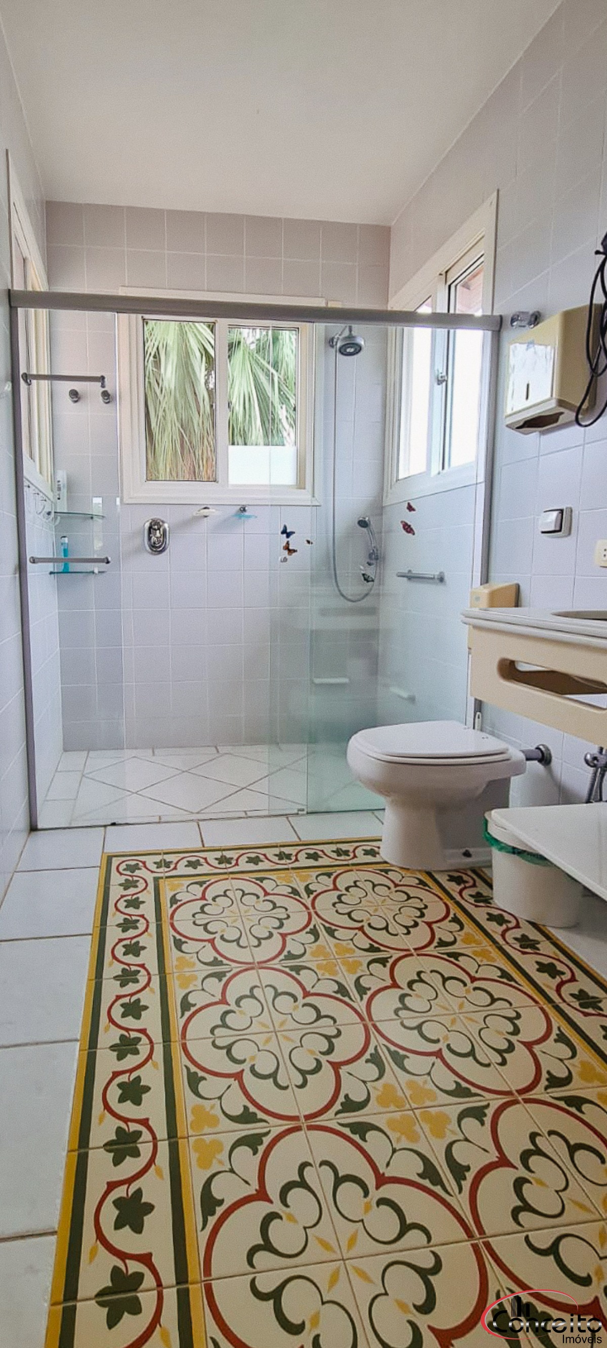 Excelente casa em condomínio fechado!