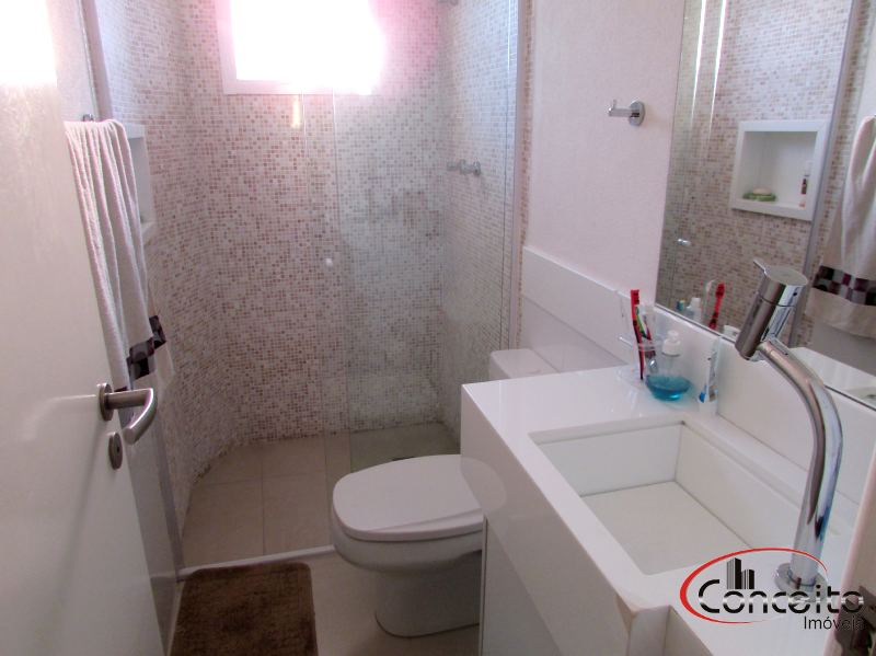 Ótimo Apartamento em Região Central com área de Lazer!