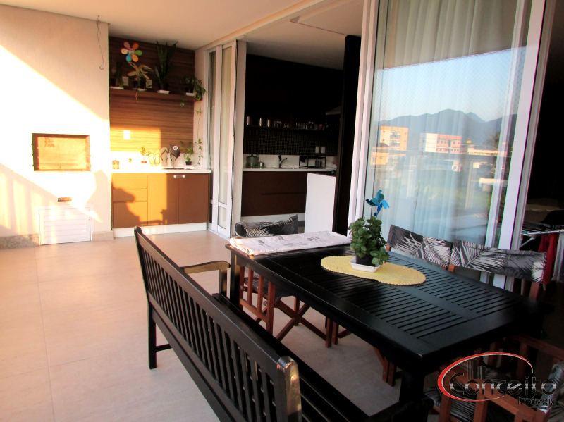 Ótimo Apartamento em Região Central com área de Lazer!
