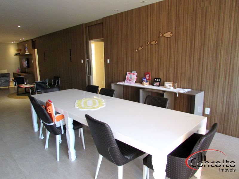 Ótimo Apartamento em Região Central com área de Lazer!