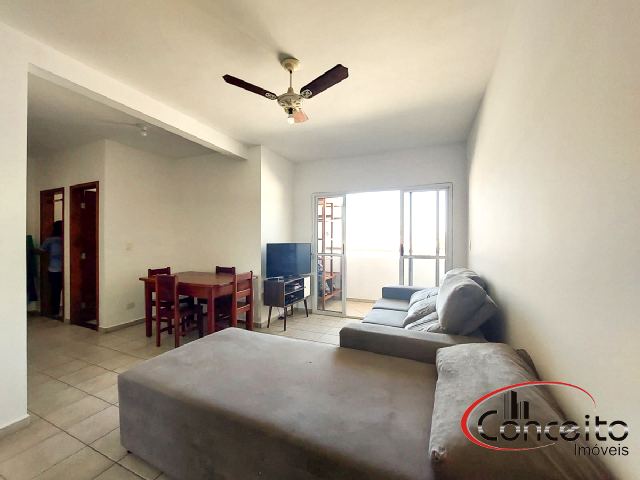 Amplo Apartamento com 3 Dormitórios na Região Central!