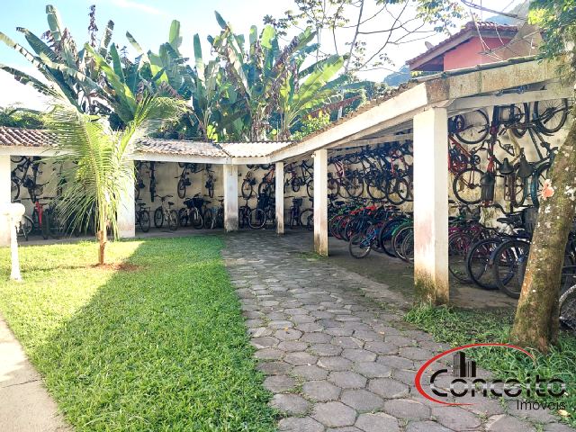 Amplo Apartamento com 3 Dormitórios na Região Central!