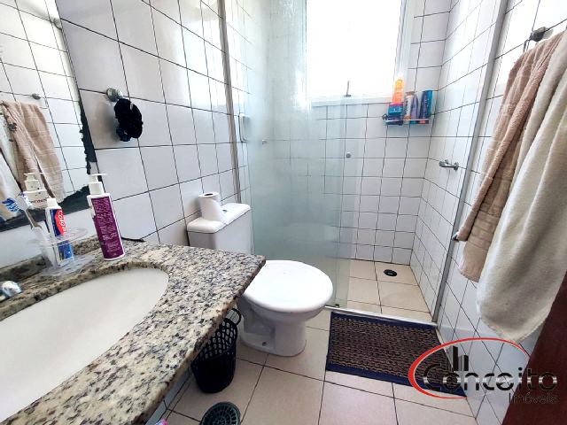 Amplo Apartamento com 3 Dormitórios na Região Central!