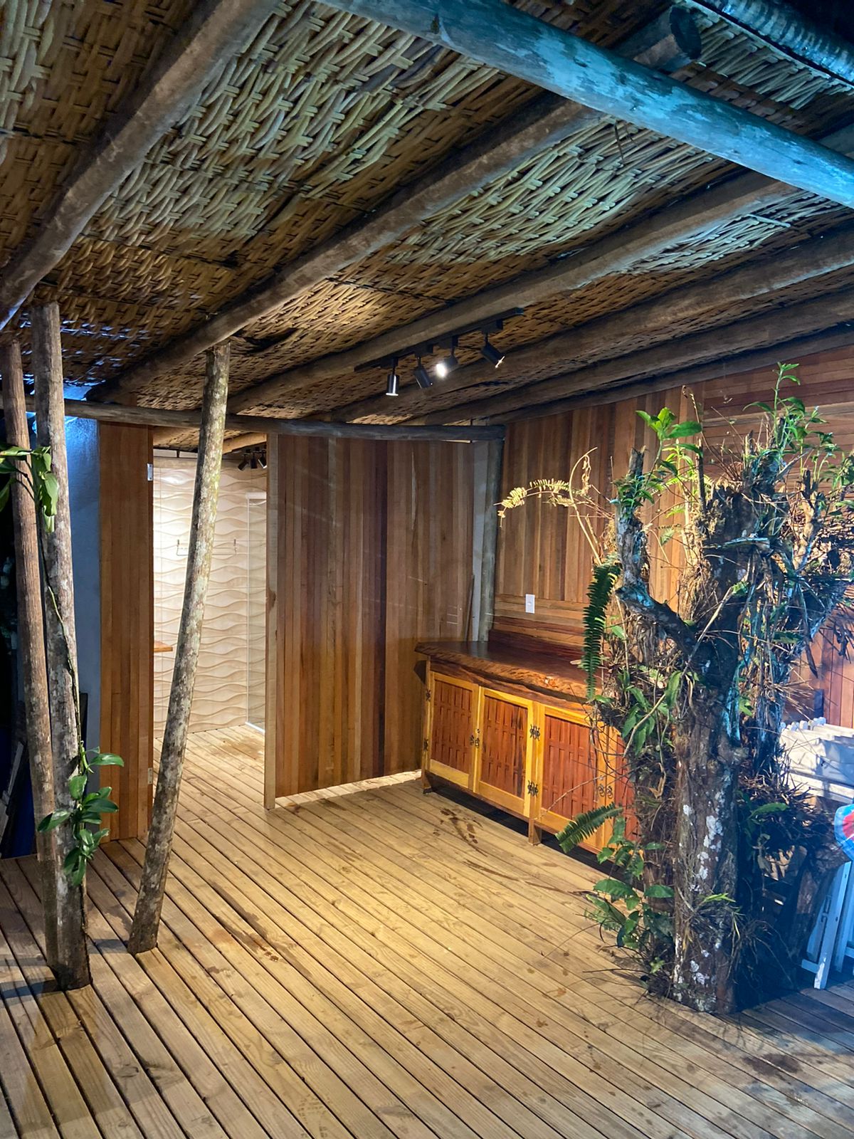 Belíssimo Sítio em meio a Natureza com Área Total de 35.000m².