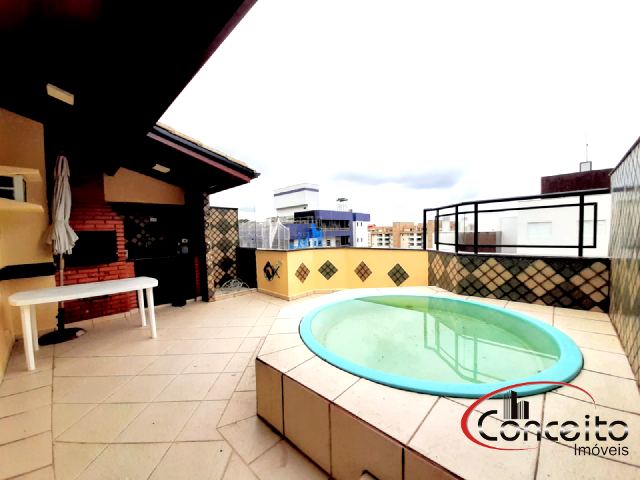 Cobertura com 2 dormitórios e Piscina Privativa!