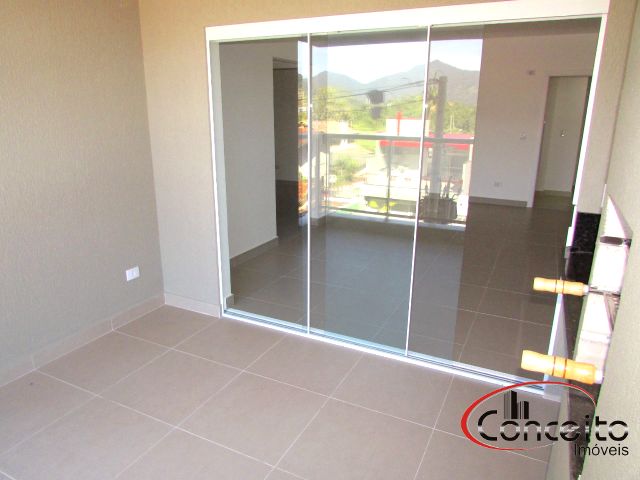 Apartamento Novo com 2 suítes em região Central!
