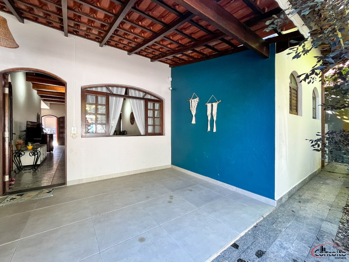 Linda casa em região nobre com 5 dormitórios e belíssima áre - foto 5