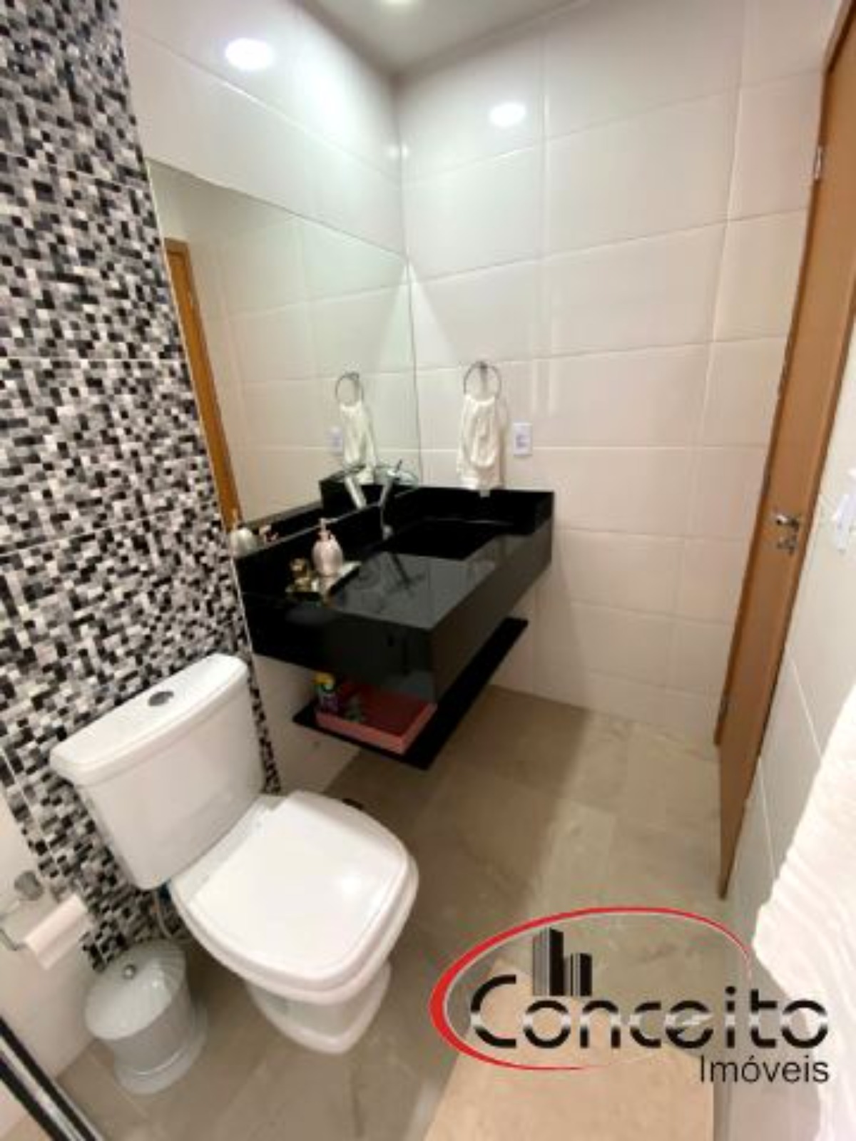 Ótimo Apartamento com 2 Dormitórios a 450mts da Praia!