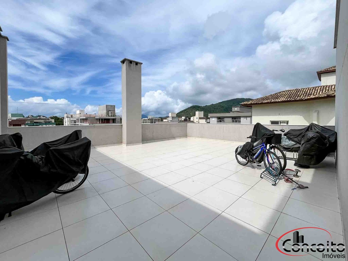Studio Todo Mobiliado! Ótima Localização!
