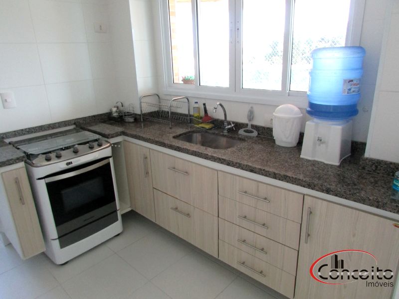 Excelente apartamento com 3 suítes.