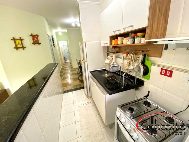 Apartamento com 3 Dormitórios Próximo da Praia!