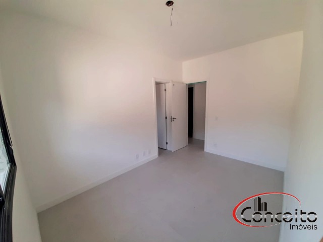 Apartamentos Novos com 2 e 3 suítes a 70m da praia!