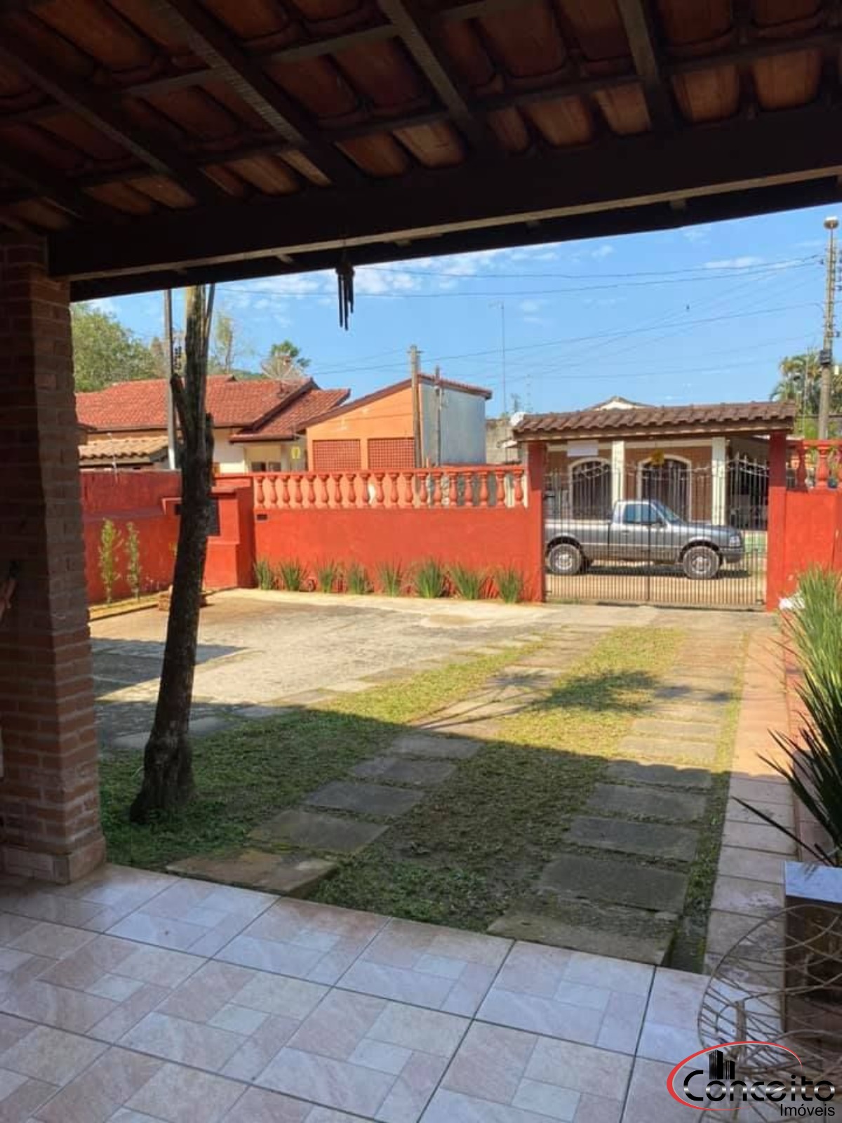 Ótima casa na Praia do Lazáro!