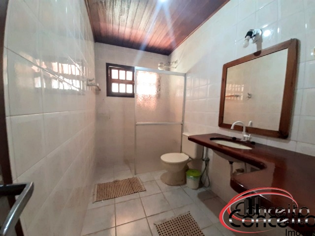 Casa com 4 dormitórios em excelente localização!
