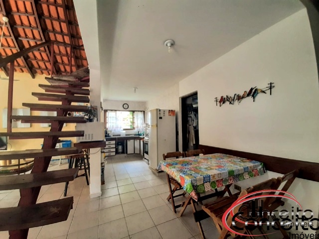 Casa com 4 dormitórios em excelente localização!