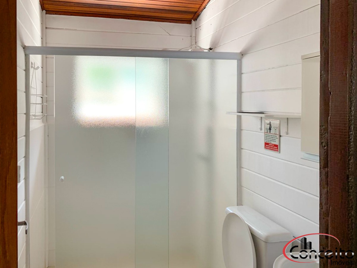 Casa Pré Moldada com 3 Dormitórios e Piscina!