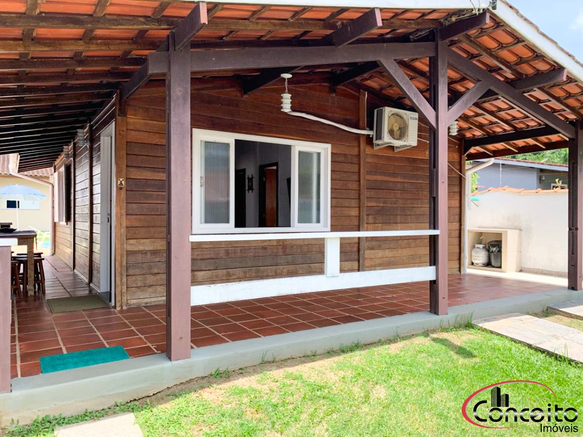 Casa Pré Moldada com 3 Dormitórios e Piscina!