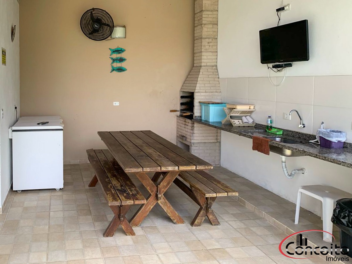 Casa Pré Moldada com 3 Dormitórios e Piscina!
