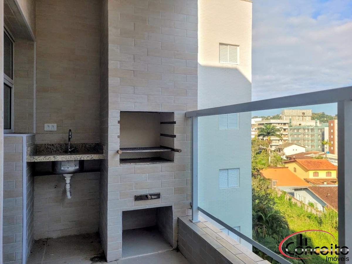 Apartamento novo a poucos metros da Praia !