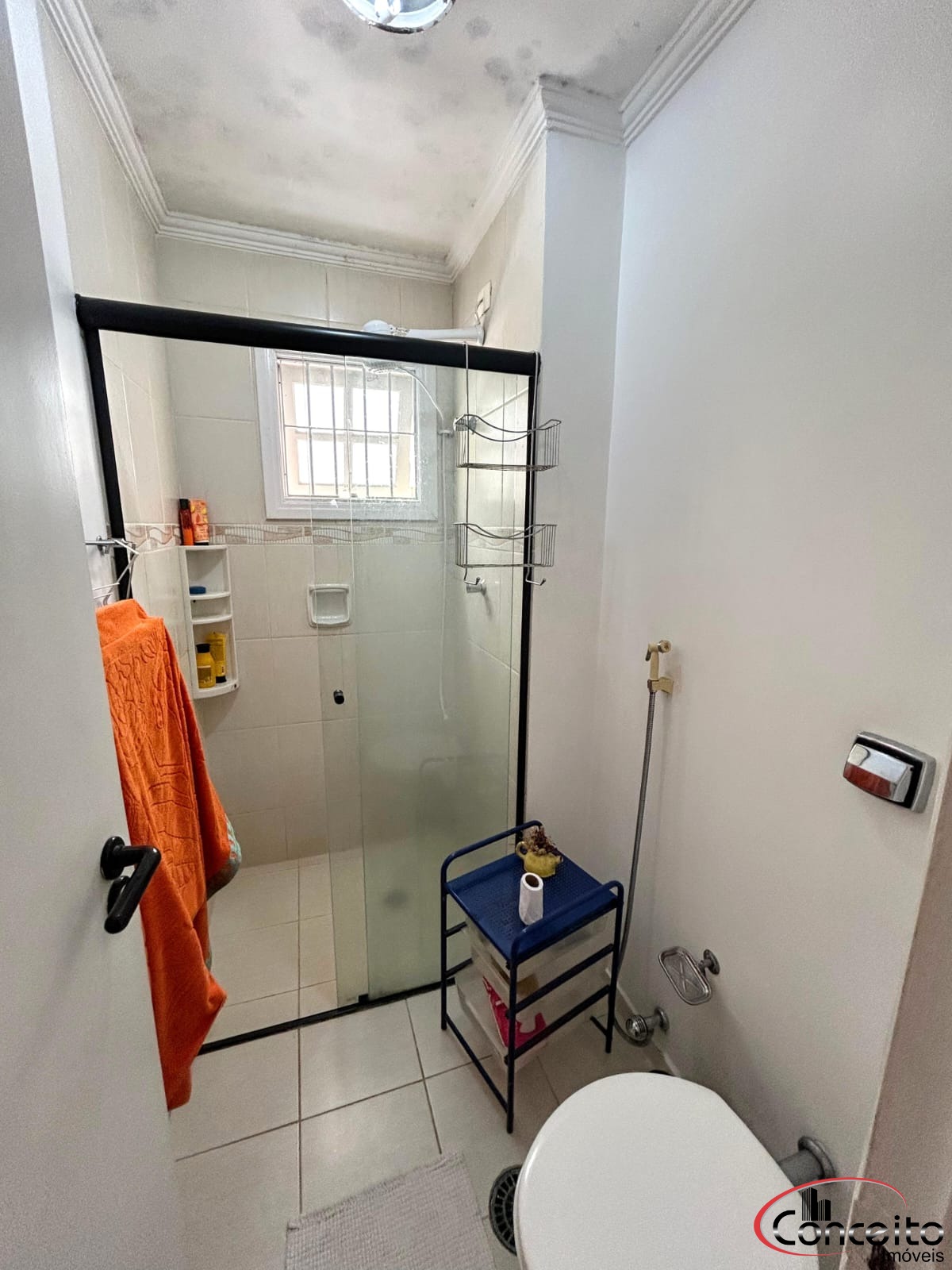 Apartamento térreo com 2 dormitórios!