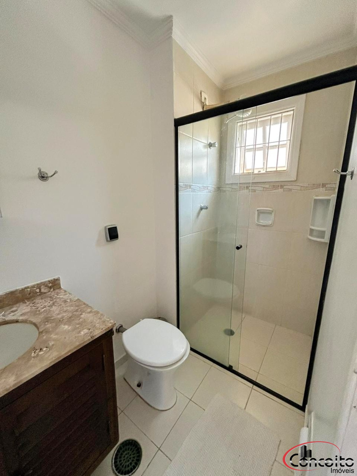 Apartamento térreo com 2 dormitórios!