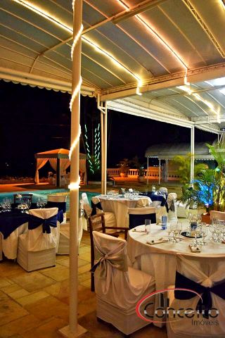 Luxuoso hotel de frente para o mar!