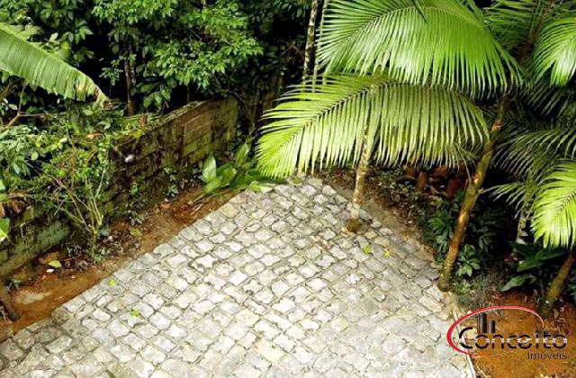 Ótima casa com 4 suítes! frente mar!