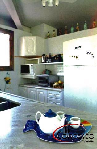Ótima casa com 4 suítes! frente mar!