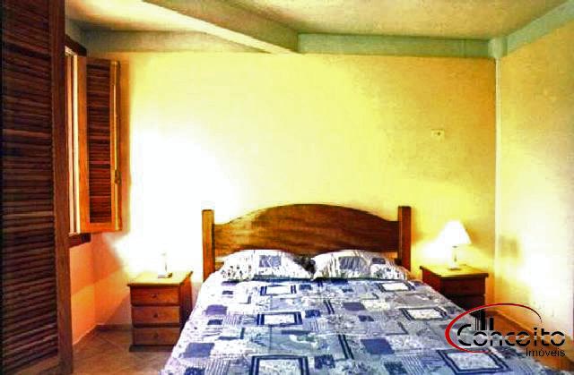 Ótima casa com 4 suítes! frente mar!