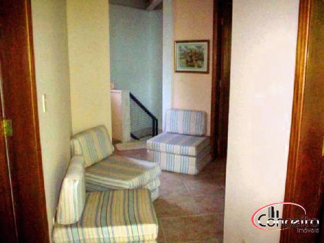 Ótima casa com 4 suítes! frente mar!