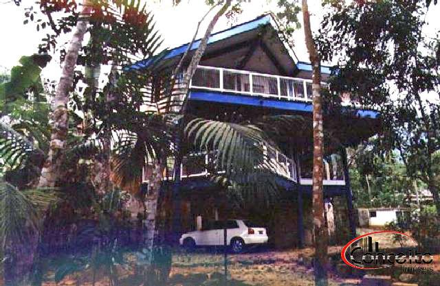 Ótima casa com 4 suítes! frente mar!