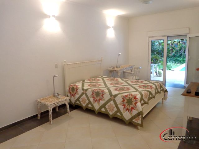 Casa com 6 suítes a 30mts da Praia!