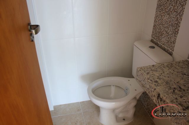 Novo! Excelente apartamento com 2 dormitórios, próximo a praia!